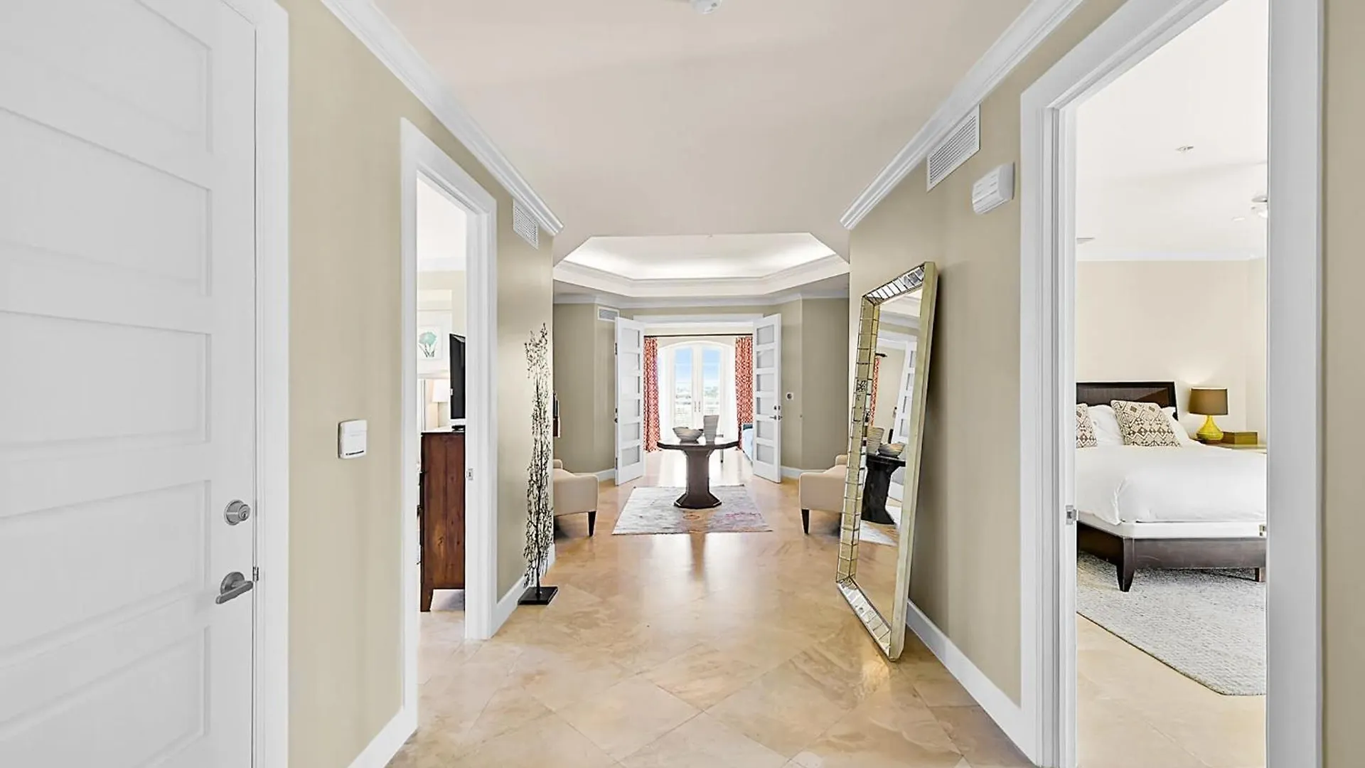فيلا Luxury Penthouse At Sea Breeze #9 Dog City 0*,  جزر كايمان